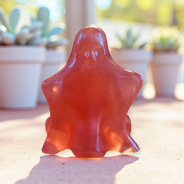 Handmade Resin Ghost Figurine: Spooky Season Home Decor