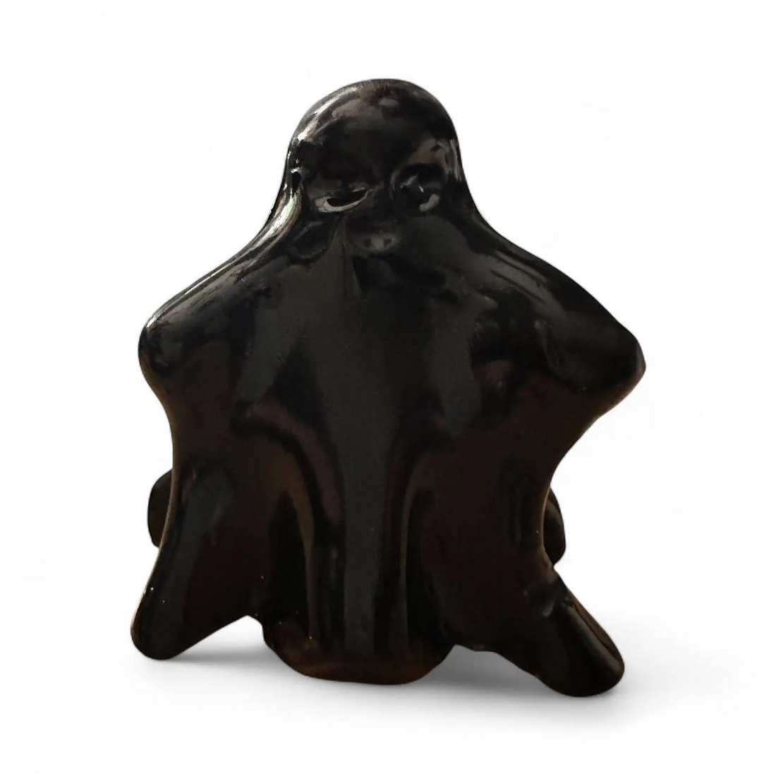 Handmade Resin Ghost Figurine: Spooky Season Home Decor